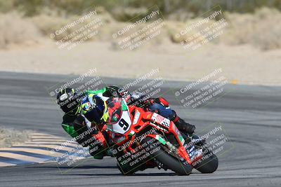 media/Dec-07-2025-CVMA (Sun) [[3e7d2de5dc]]/Race 7-Formula Lightweight Twins Shootout/